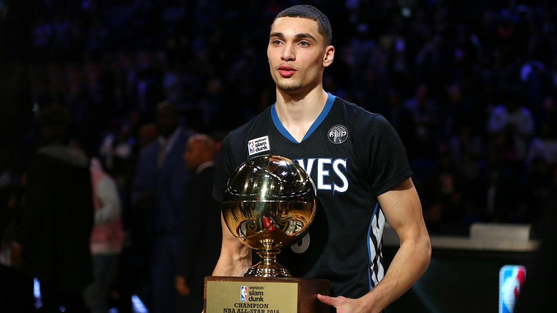亚博-穆古鲁扎联手NBA新星，热火未来燃爆网坛与篮球场